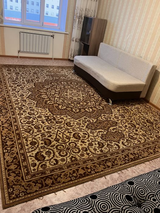 Шкаф, диваны, стол с табуретками