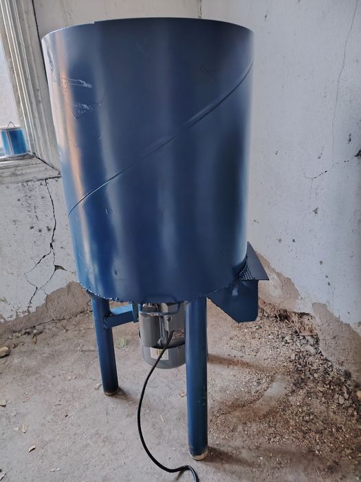 Дробилка для кормы и для сено