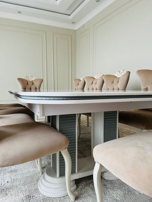 Стол+стулья для гостиной