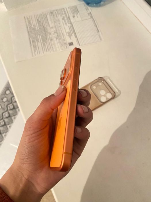 Продам Айфон 17 про