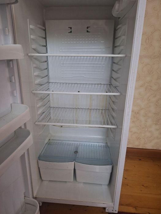 Холодильник в хорошем состоянии