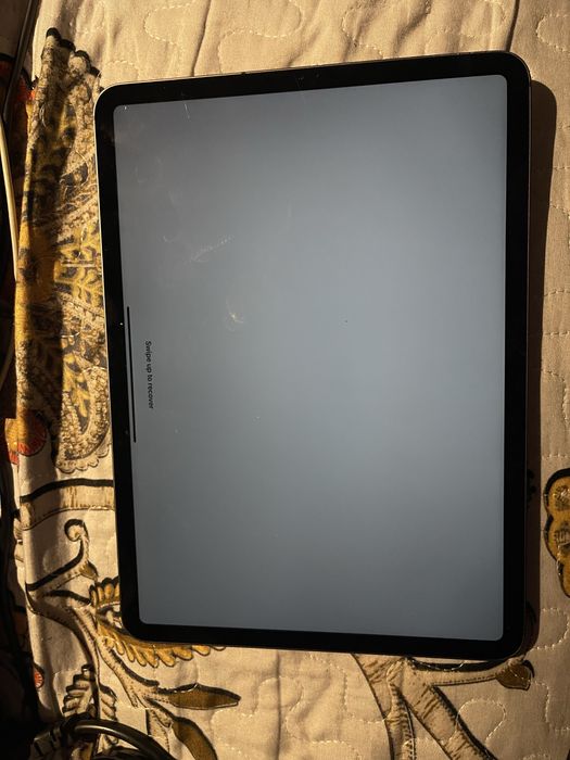 apple ipad pro 11 inch generaria 1 2018 a1934 trebuie reparata