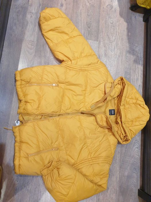 Ново непромокаемо пухено яке от Zara S размер