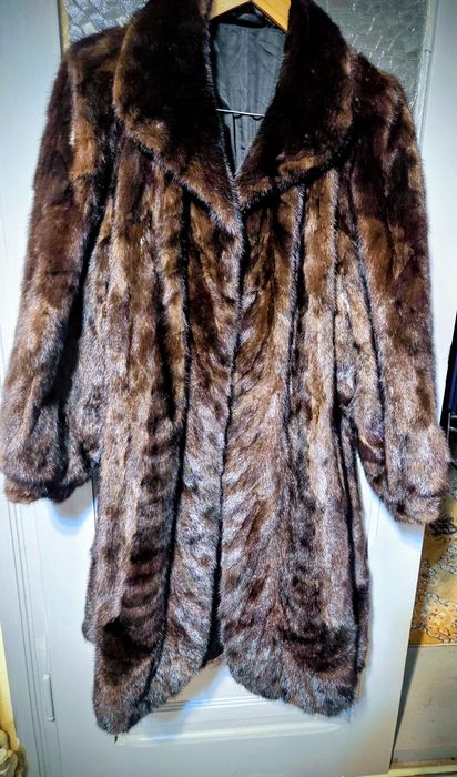 Haina nurcă absolut superbă