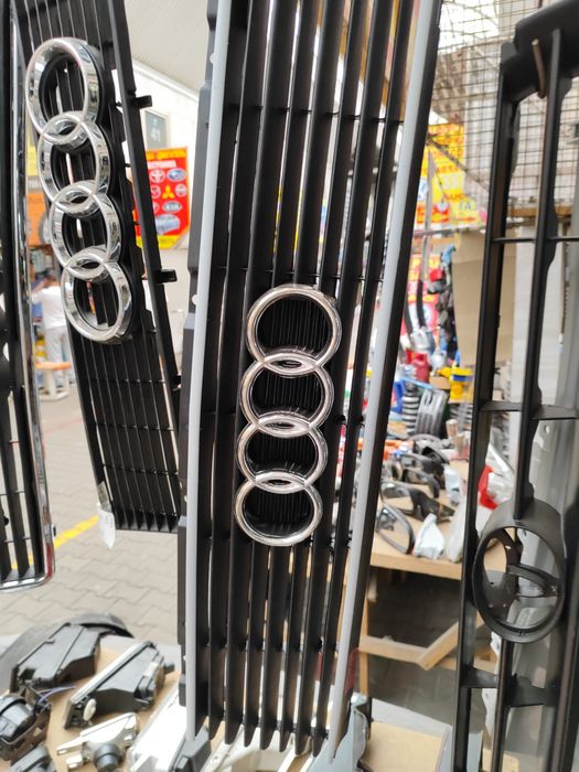 Ауди решетка с4,с3