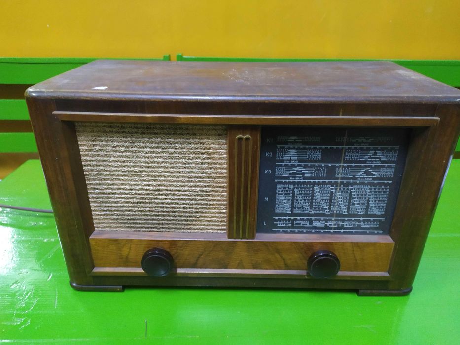 Radio vechi Nordmende 398 (Germania, 1949/1950) – pentru colecționari
