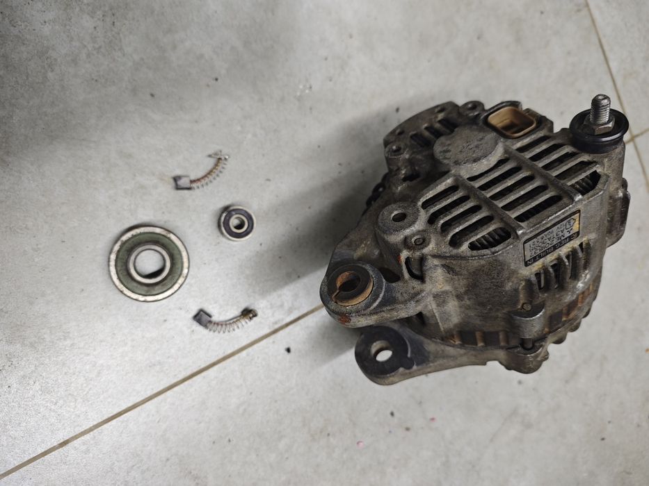 Генератор Дэлика Mitsubishi Delica