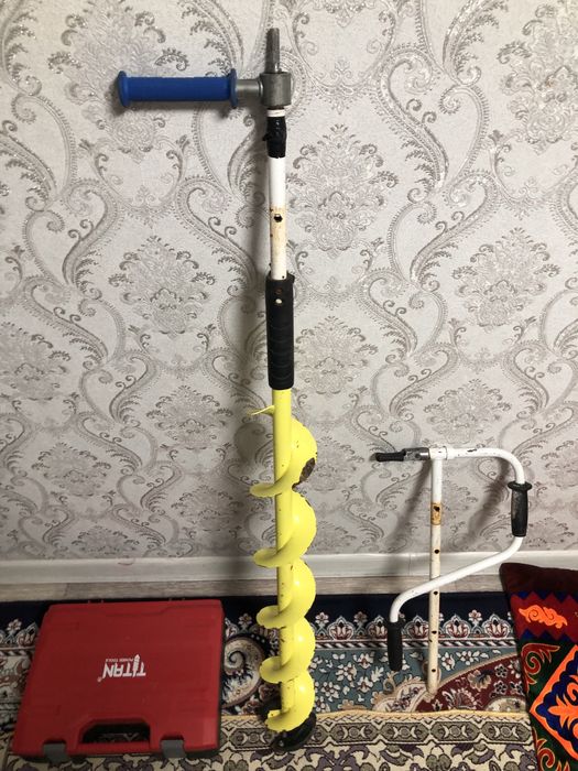 Продам ледобур,шруповерт