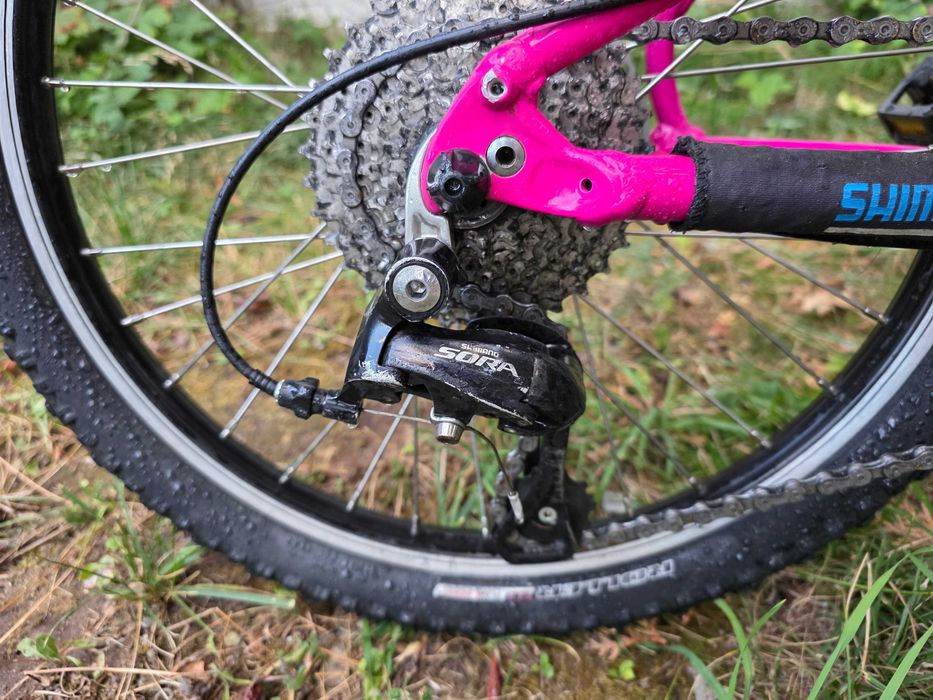 Specialized Hotrock 20" розово детски велосипед колело