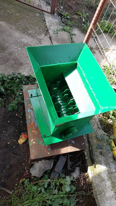 Moara fructe (daraluau)