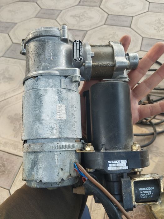 компрессор пневмы от пассат б3