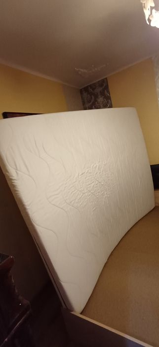 Saltea burete de vânzare