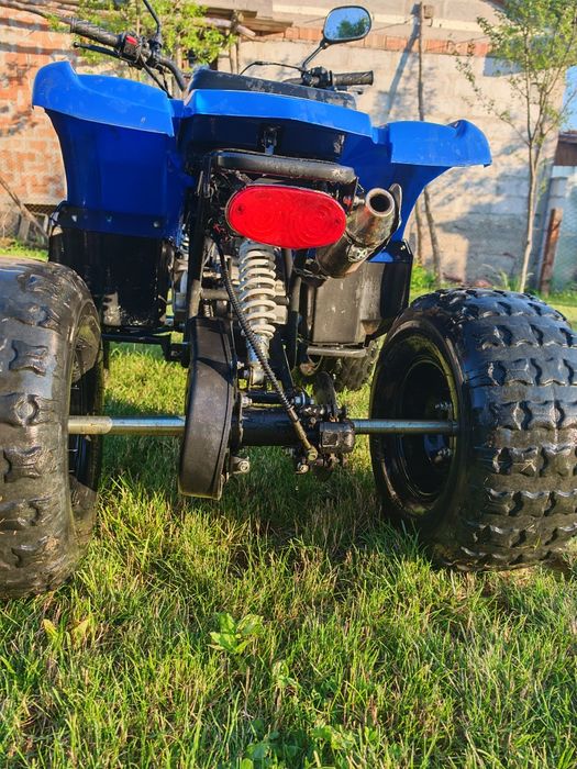 Vand ATV de copii pe benzina