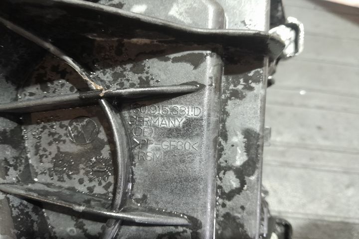 Suport acumulator 1S0915331D 1S0915331D Seat Mii prima generatie