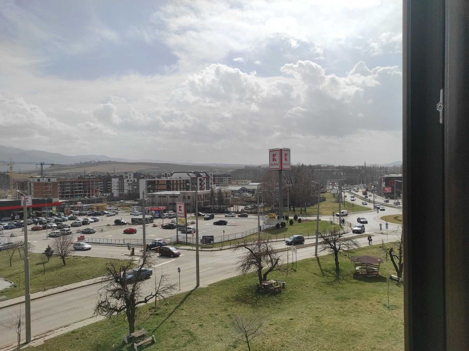 Продава се Едностаен апартамент в Перник, Изток - 45 кв.м за 1983 €/кв.м - Снимка #22