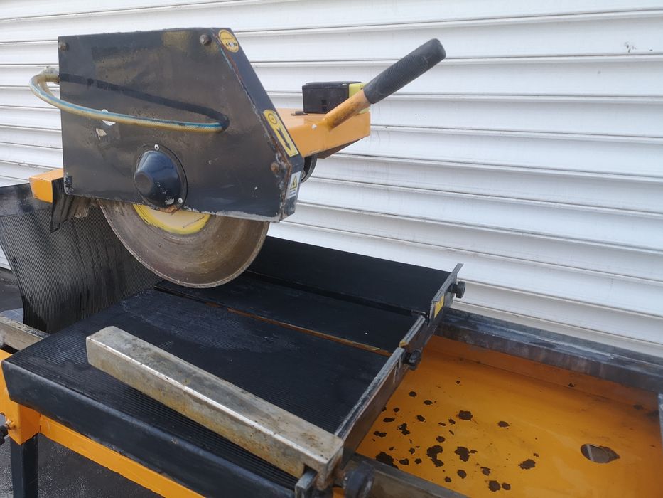 Lumag 350mm Машина за Рязане на Тухли Камък Чупещо Рамо