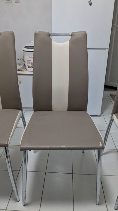 Столове  10 евро за брои