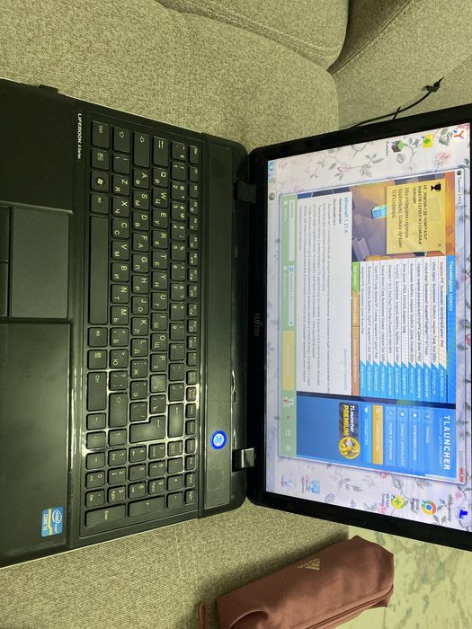 Ноутбук fujitsu.