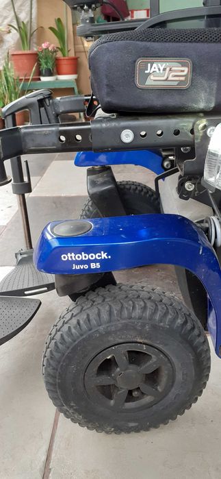 Carucior electric handicap Ottobock Juvo B5