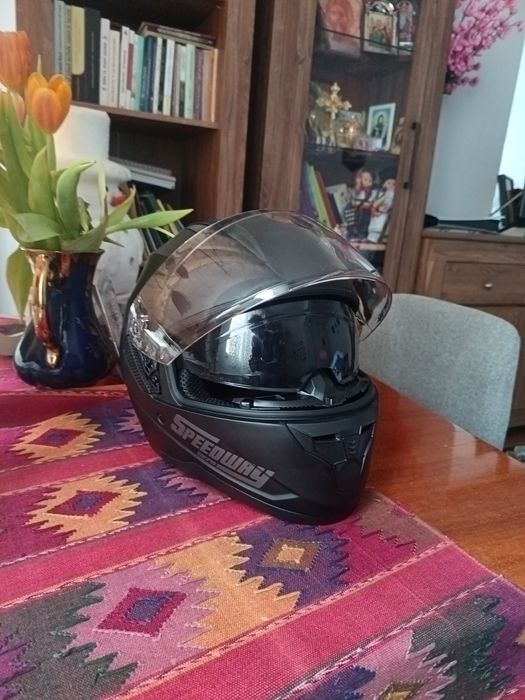 Cască moto de vânzare