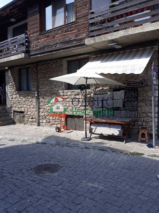 Половината от двуетажна къща в Стария град на Несебър,188 кв. м + двор