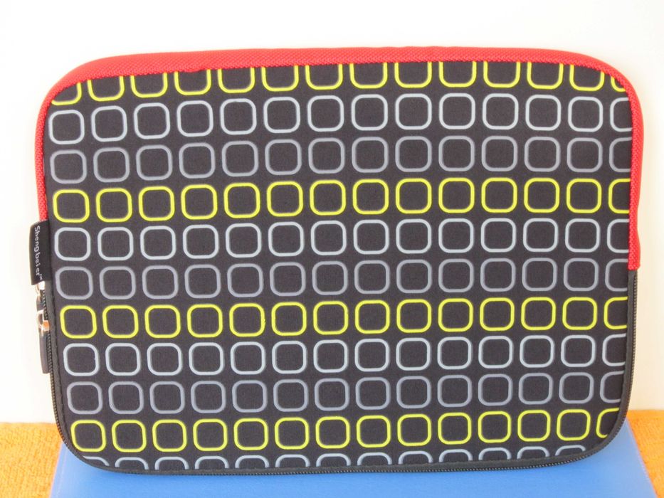 Чехол для планшета 10 дюймов.