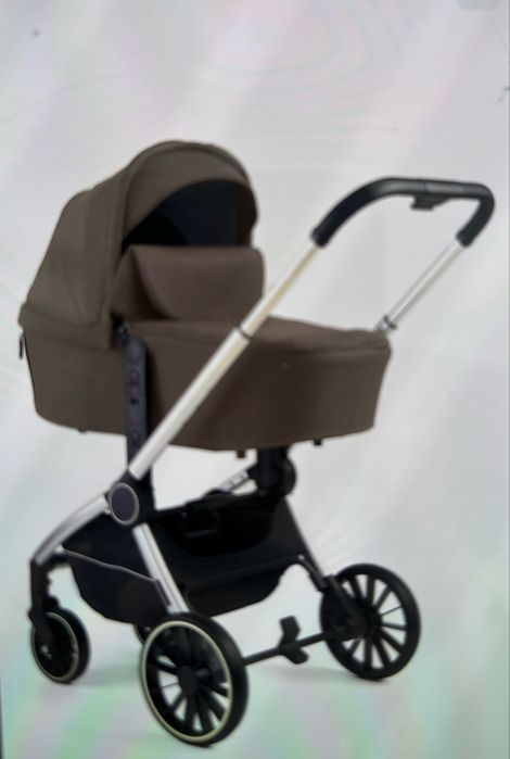 Продам коляску 3 в 1