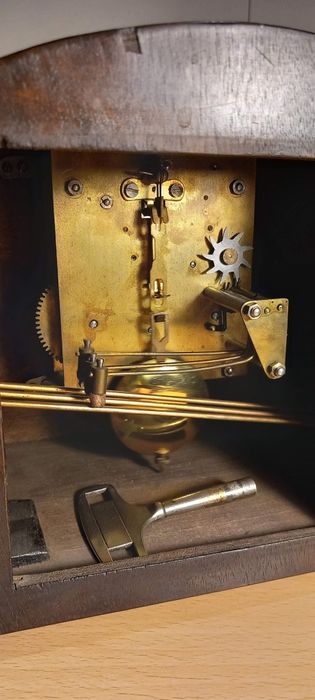 Старинен часовник