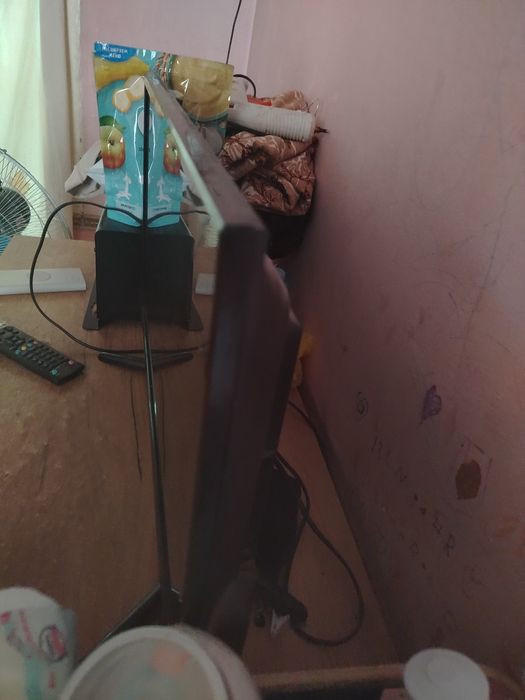 Telvizor ploskiy 24