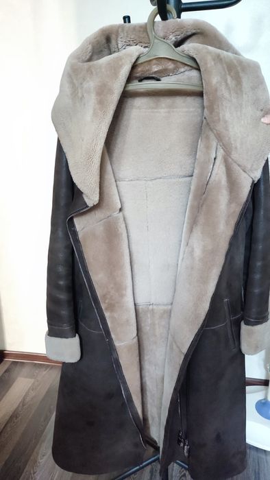 Продам дублёнку женскую.