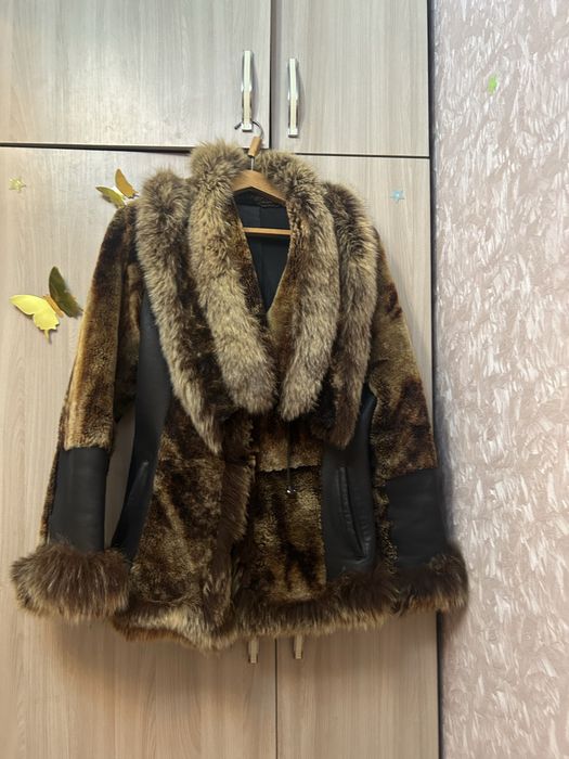 Дубленка, воротник из писца, основа из козы