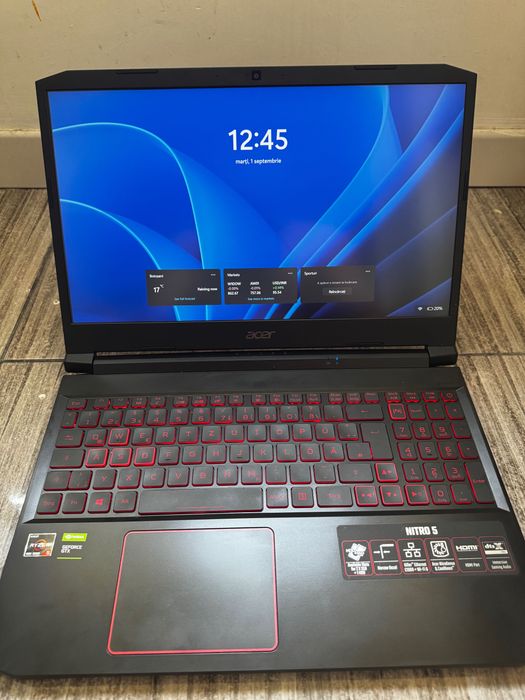 Electronice: laptopuri