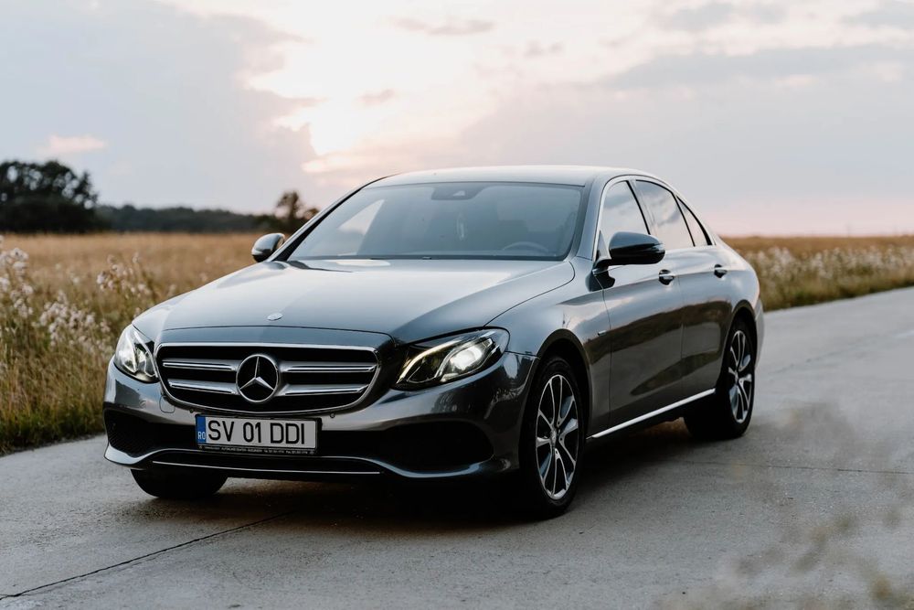Mercedes-Benz E Mercedes-Benz E 350e 9G-TRONIC 286 CP