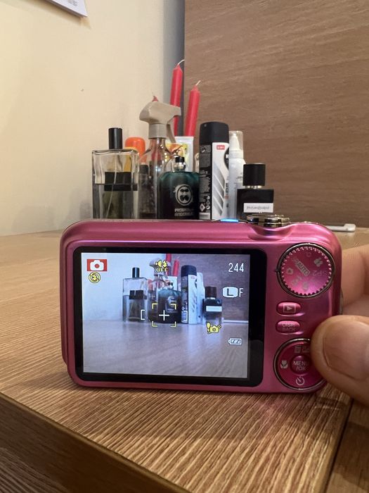 Фотоапарат Fujifilm 16Mp с подаръци