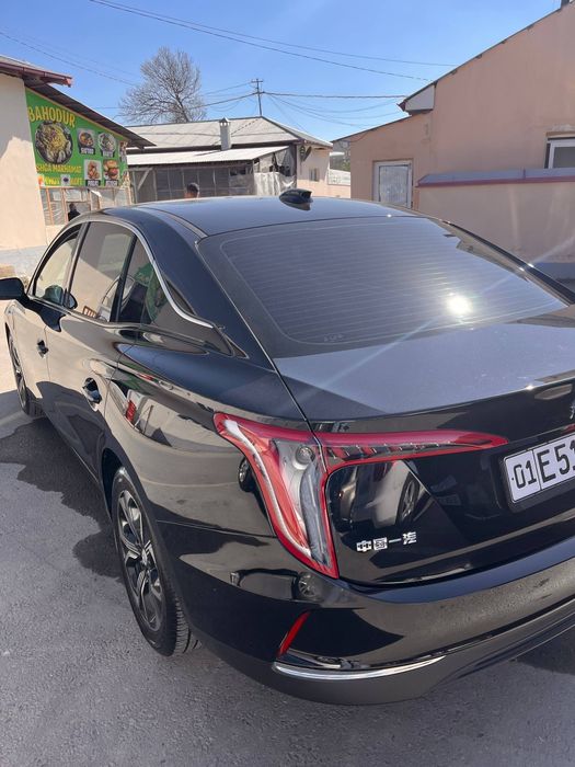 Срочна прадайотся Хон жи  електра мабил