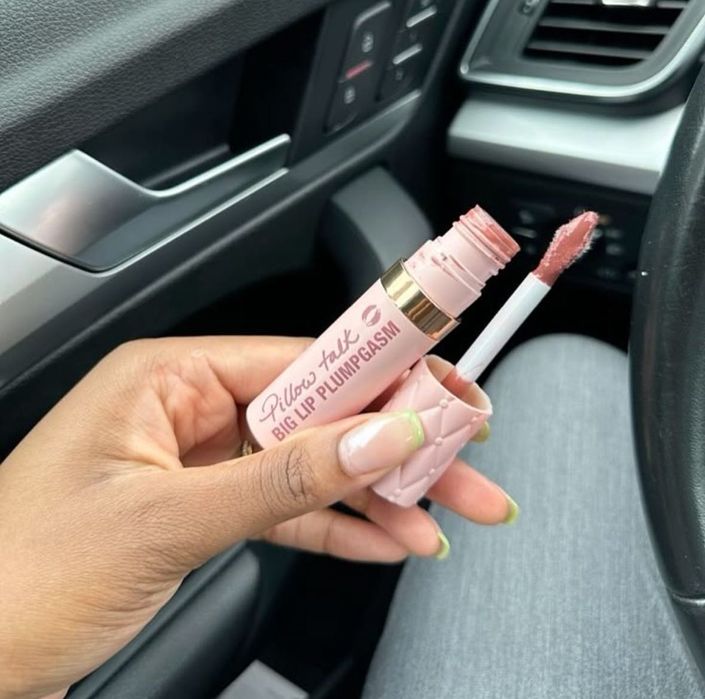 Charlotte tilbury plumpgasm