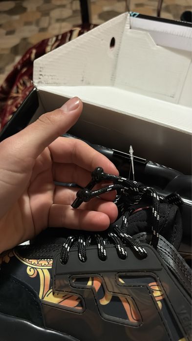 Versace Chain reaction