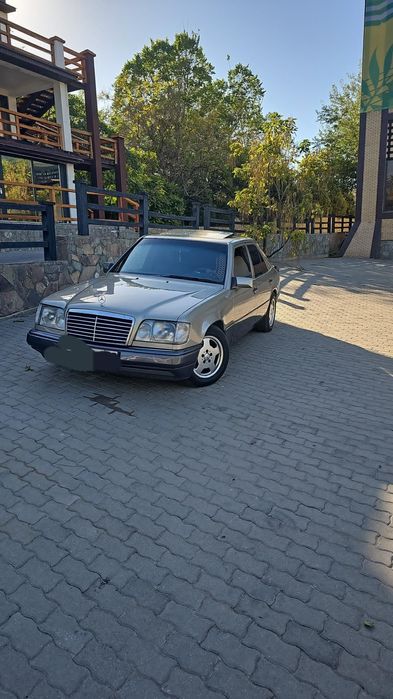 Mercedes Benz 220