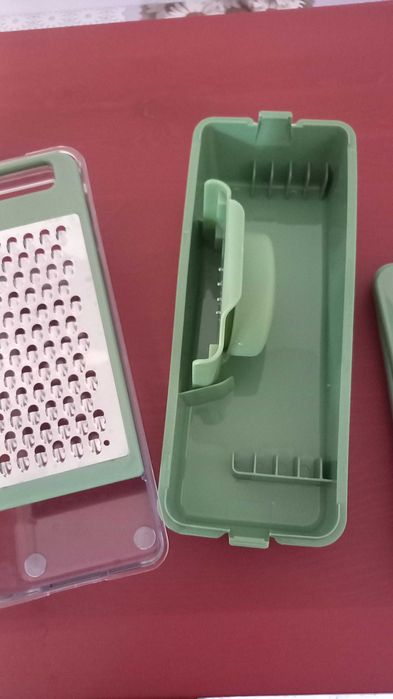 Răzătoare multifuncțională Ernesto – set complet