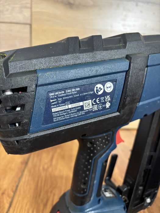 Pistol cuie Bosch GNH 18V-64 M