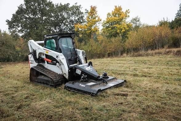 Închirieri Utilaje Excavator bobcat Miniexcavator