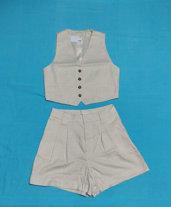 Елегантни къси панталони, елек, дънкови къси панталони, цикламени къси