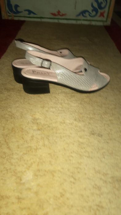 Басаножка бежевая новая