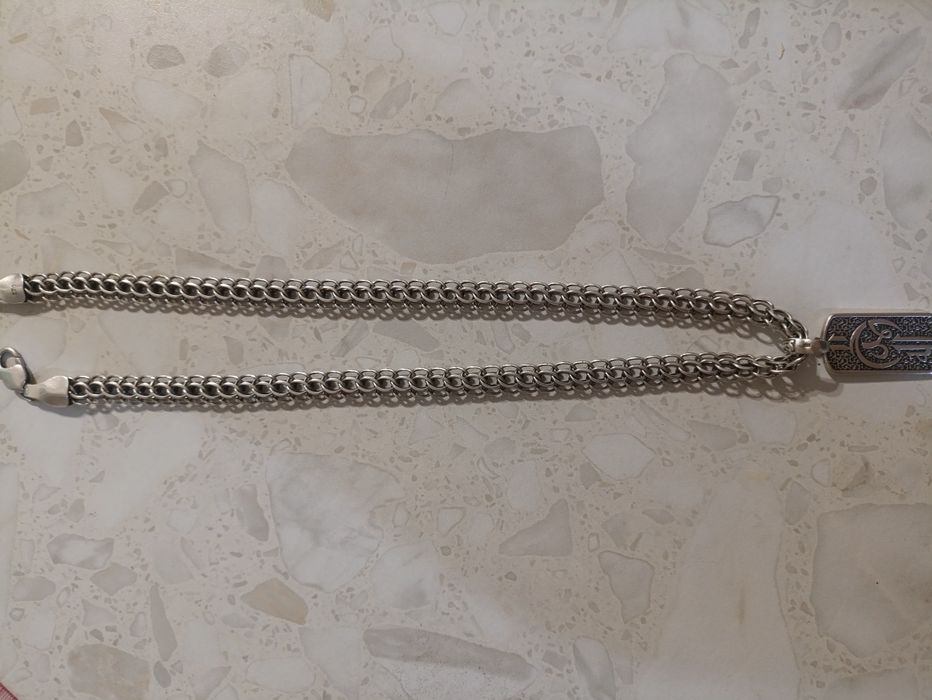Продам серебряную цепочку