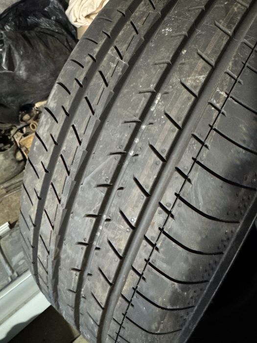 Продается новые шины якохама