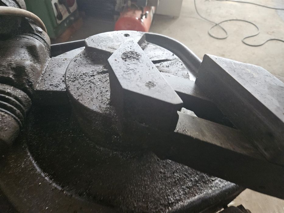 пендула за метал