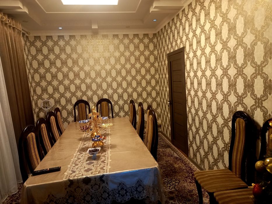 Стол и 12стульев