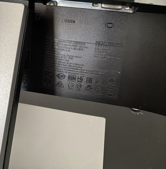 Monitor dell de 27 inch