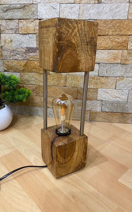 Ръчно изработена дизайнерска лампа от дърво