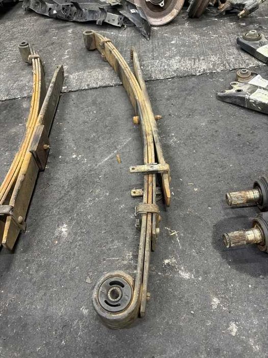 Рессоры на Hyundai Starex H-1